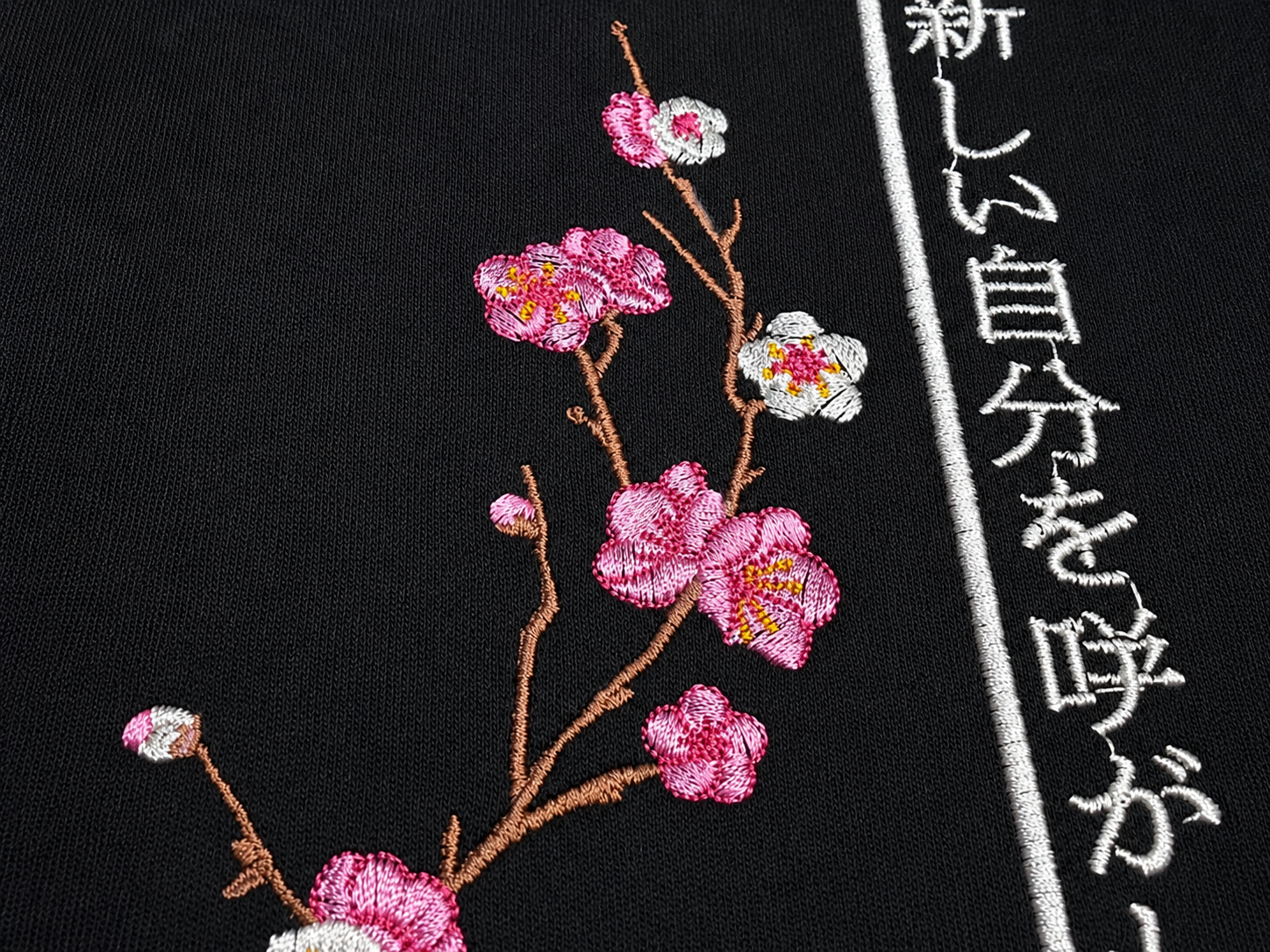 日系梅花刺繡落肩寬版短袖上衣